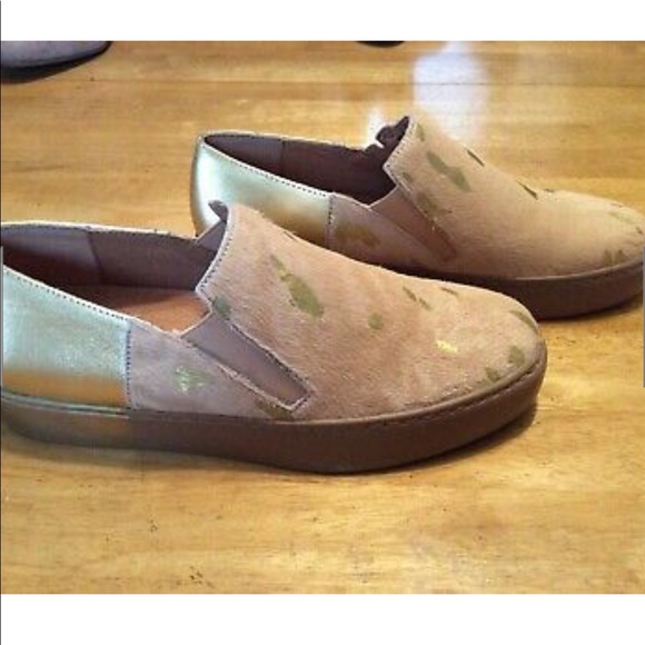 Free People Shoes - New FREE PEOPLE Tan Fur Gold Slip-on Sneaker 38